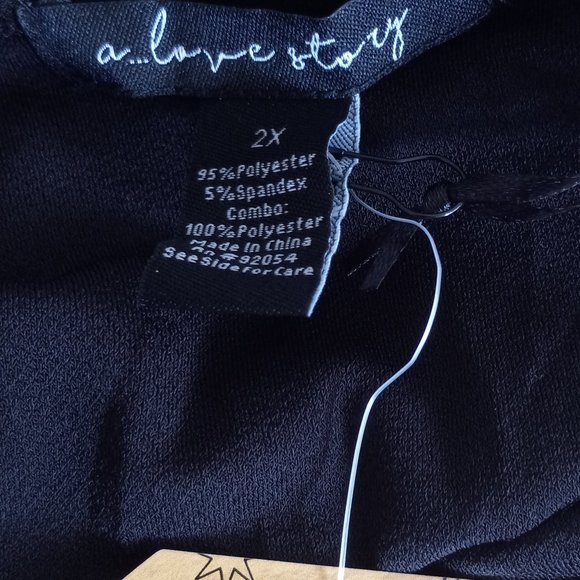 CHIC & NEW! A LOVE STORY Black Gold Polka Dot Puff Sleeve Off-Shoulder Top Sz 2X - Picture 7 of 8